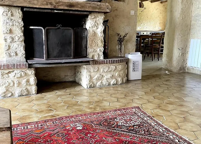 Charming Percheron House Hébergement de vacances Perche-en-Noce